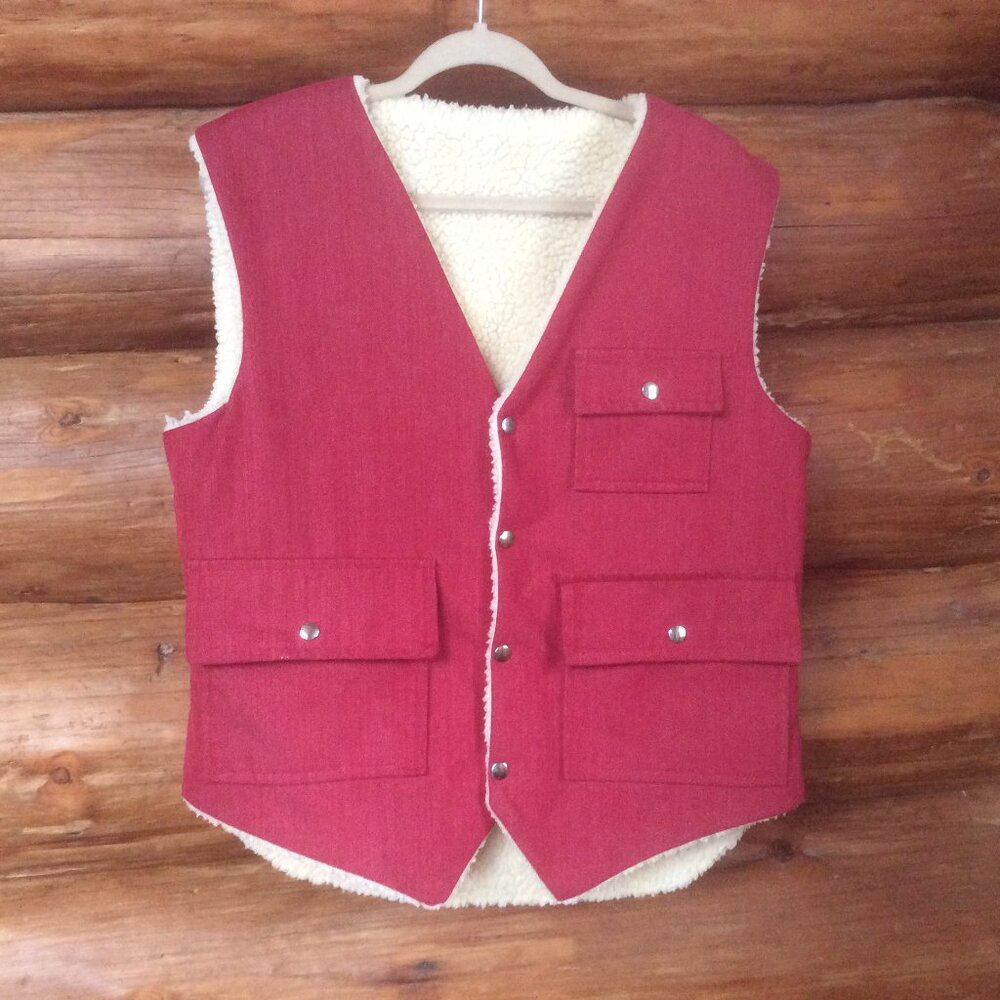 Western Sherpa Lined Red Snap Down Outdoor Cowboy Chore Barn Vest Size Large*